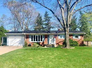 1362 Dover Pl, Saginaw, MI