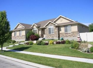6377 Uintah Peak Dr, West Jordan, UT 84084