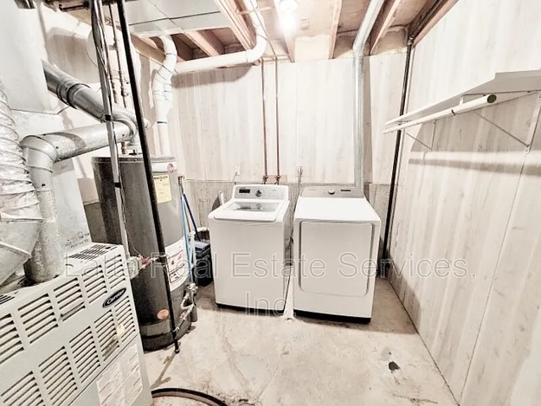 1208 SE Meridian Dr — Photo 17