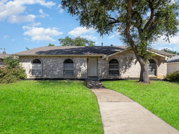 3109 Windsor Rd, Carrollton, TX 75007