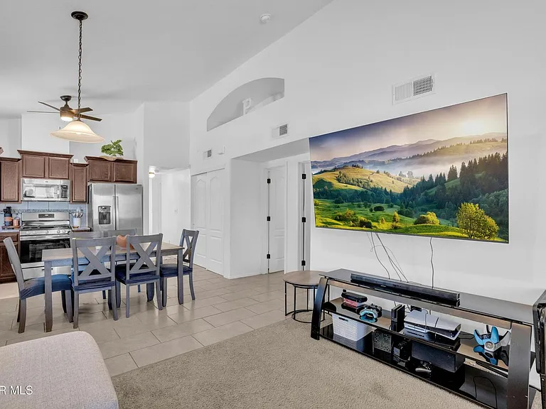 14364 Nick Drahos Ln — Photo 4