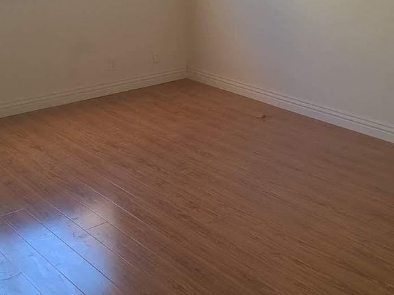 2nd image of 17202 Inglewood Ave APT 121