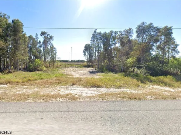 3128 Meadow Rd, Lehigh Acres, FL 33974