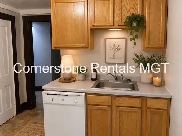 205 3rd Ave SE, 205 3rd Ave SE APT 4, Valley City, ND 58072