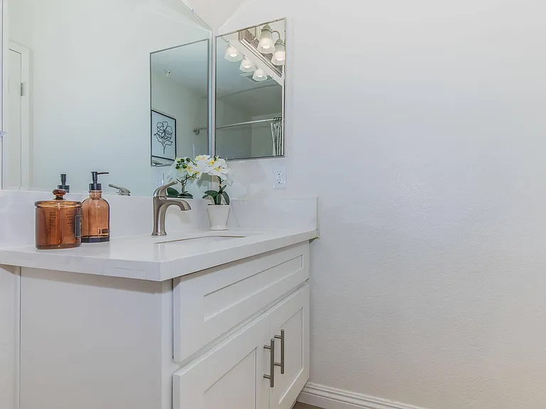 Legacy Pointe — Photo 35