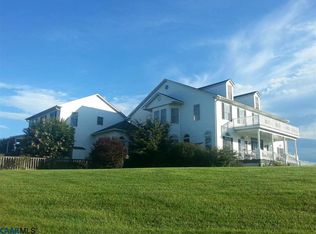 1248 Breezemont Dr, Charlottesville, VA 22911