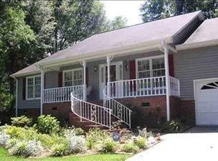105 Wagoncreek Dr, Simpsonville, SC 29681