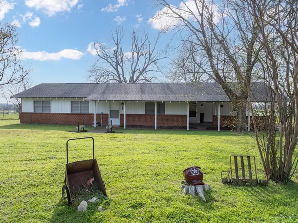 601 S Westminster St, Tehuacana, TX 76686