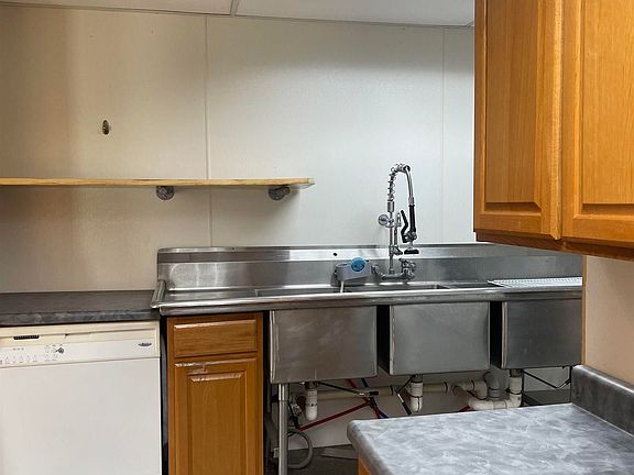 5th image of 1325 SE 85th St