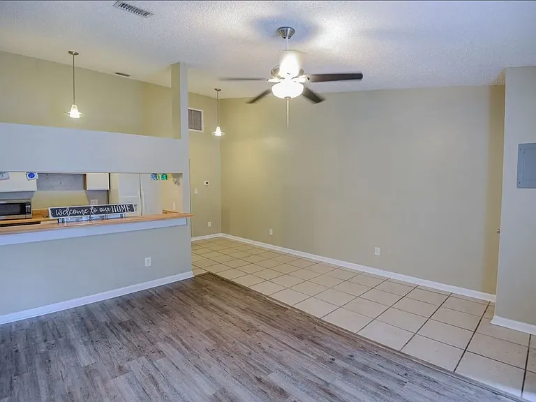 2267 Sandpiper St — Photo 4