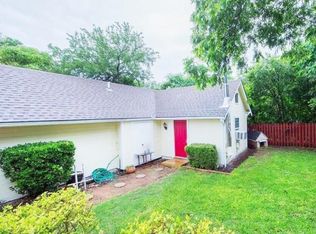407 S Church St #B, Georgetown, TX 78626