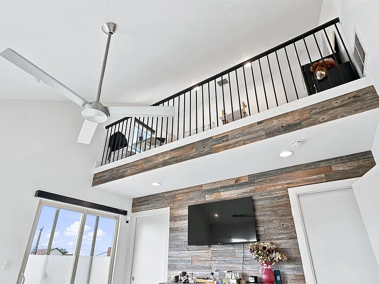 2800 Crest Ave #B — Photo 22