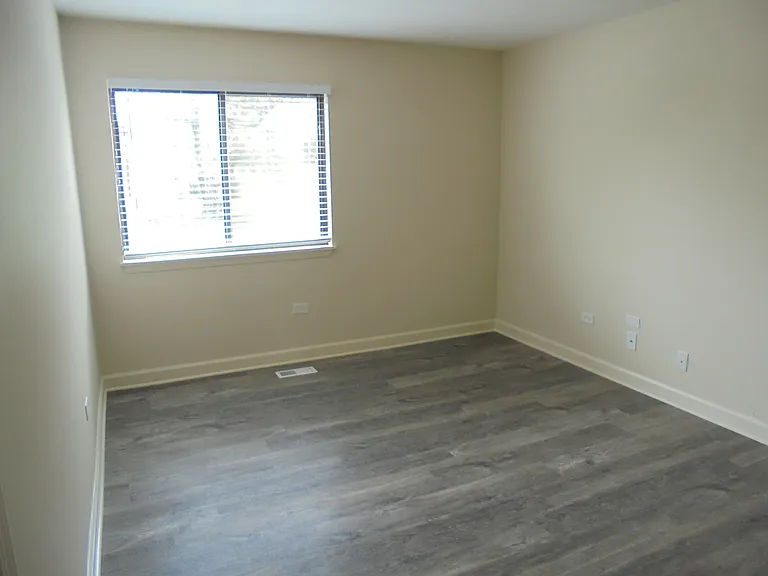 137 Manchester Ct — Photo 23