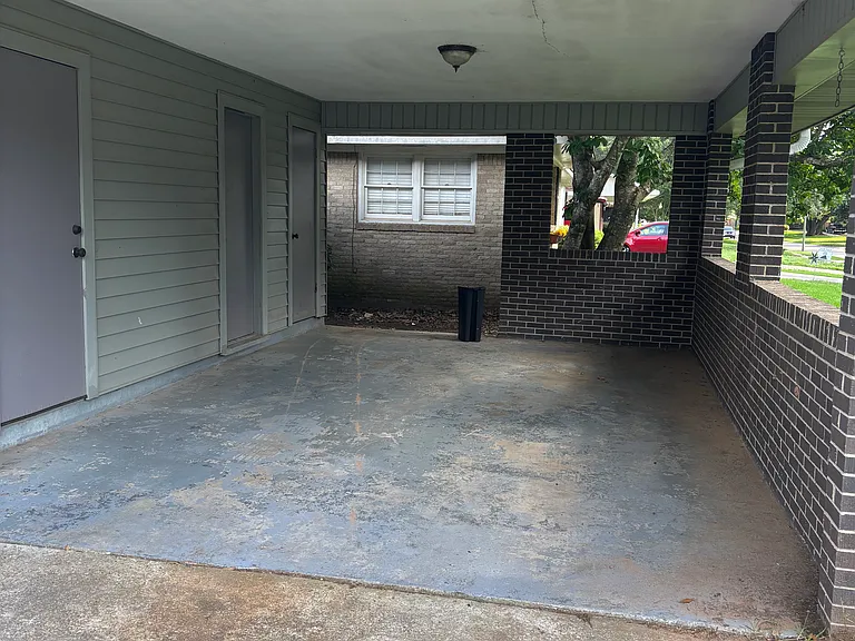 2037 Shadywood Ln — Photo 4