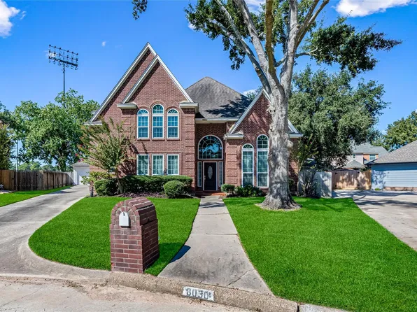 8030 Downington Ct, Spring, TX 77379