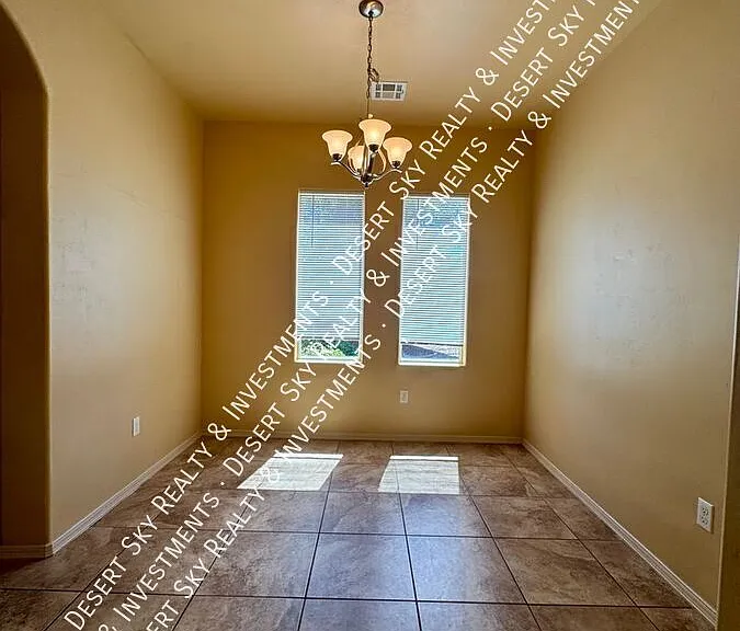 5835 Organ Peak Dr — Photo 8