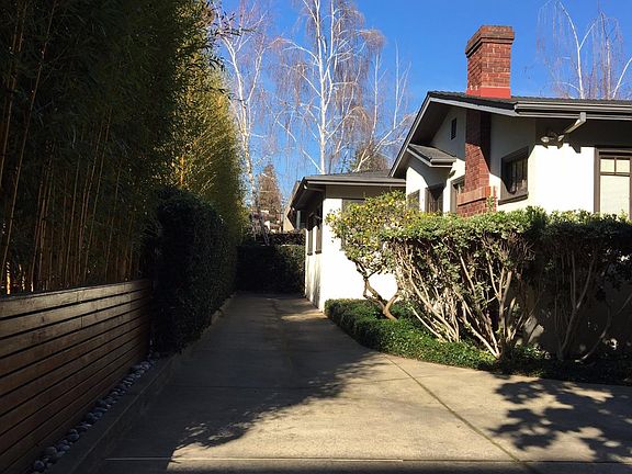 3rd image of 525 Lytton Ave