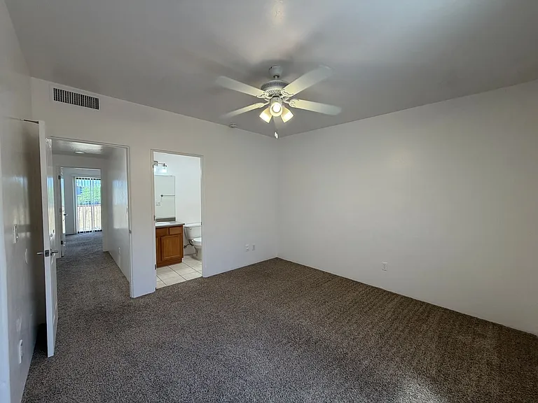Hedrick1741 — Photo 44