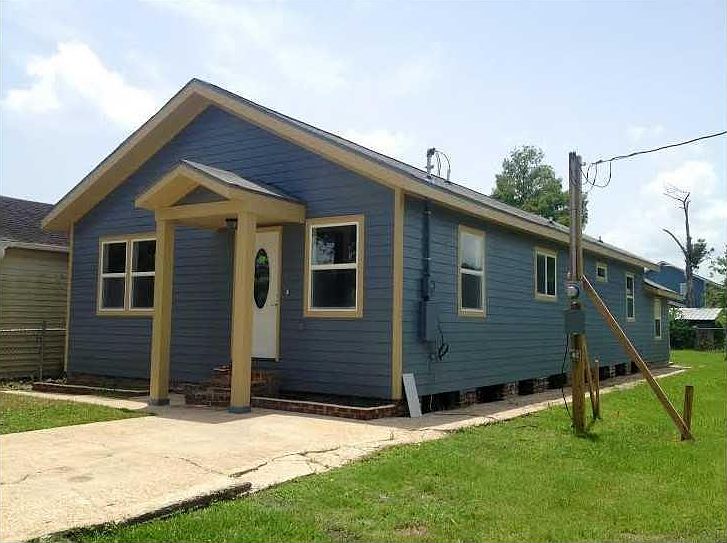 1st image of 4518 Touro St