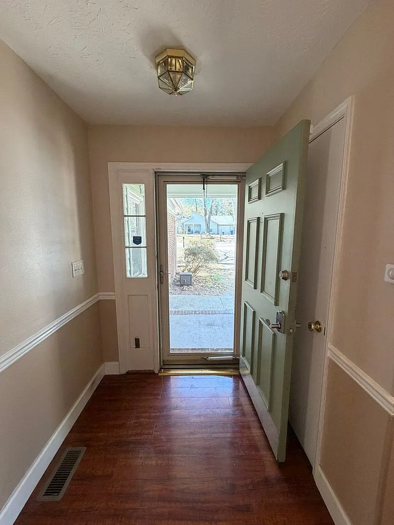 991 Rim Rd ~ Middle Creek — Photo 2