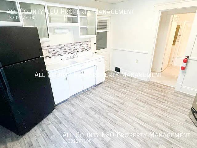 12321 Imperial Ave #DOWN — Photo 2