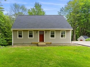 433 Davison Rd, Henniker, NH 03242