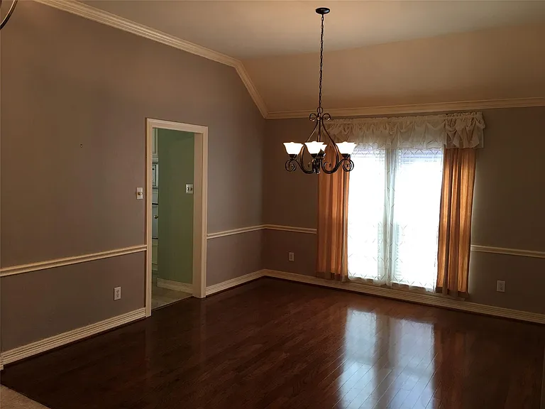 2627 Havencrest Dr — Photo 4
