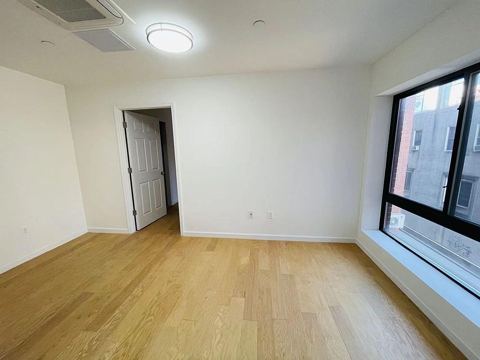 1st image of 4229 Parsons Blvd APT 3C
