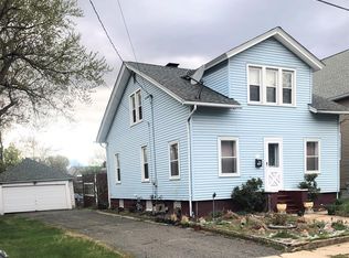 22 Rogers Ave, Springfield, MA 01151