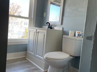 24 Union St FLOOR 3, Taunton, MA 02780