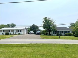 1406 E Pine St, Mount Airy, NC 27030