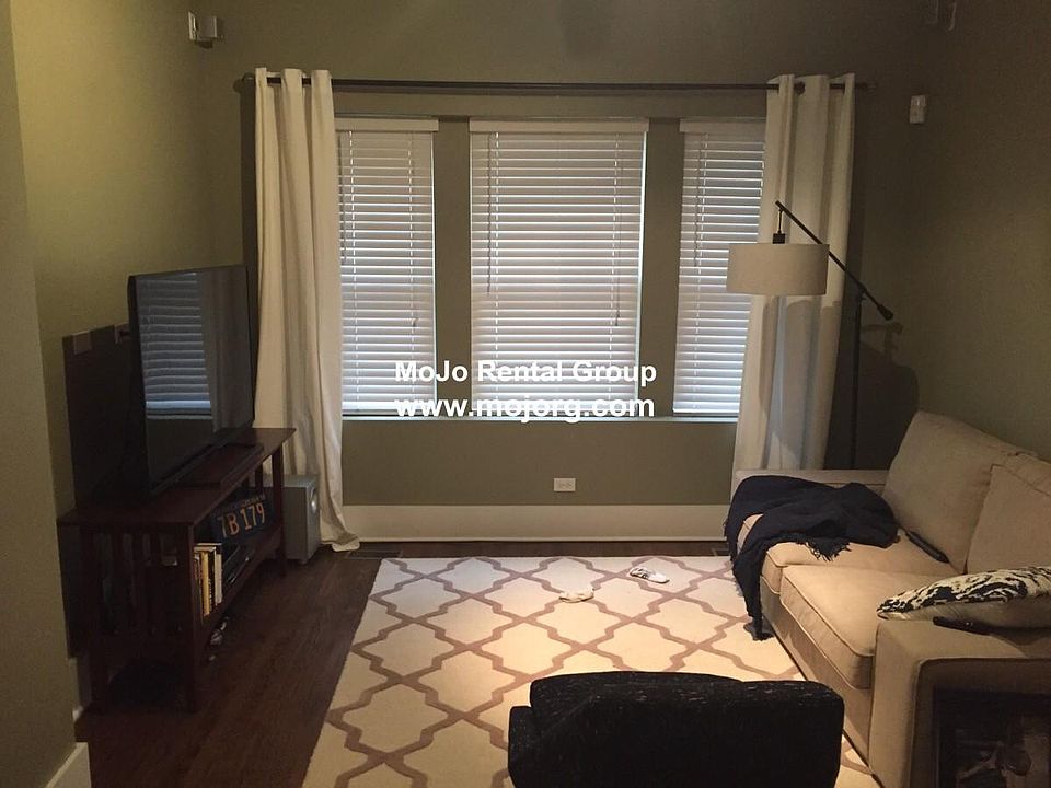 1st image of 1847 W Cornelia Ave #3