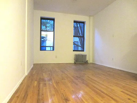 Rented by FirstService Realty (legacy) | media 13