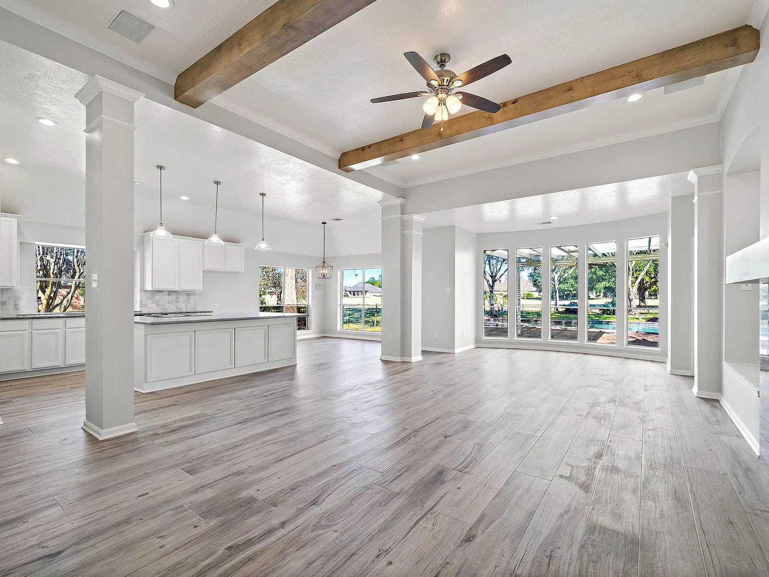 4 bed, 3.0 bath, 2565 sqft, $5,000 — Photo 4