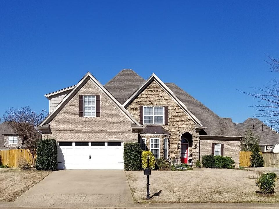 1st image of 3319 Chateau Cir N
