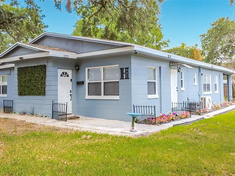 927 Hoffner Ave — Photo 2