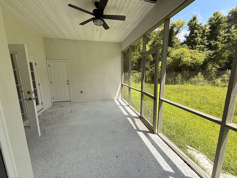 124 Sheryl Ct — Photo 12