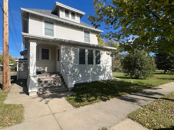 411 4th Ave SE, 411 4th Ave SE APT 6, Aberdeen, SD 57401