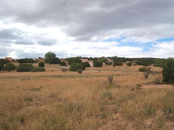 3rd image of Vista Dr