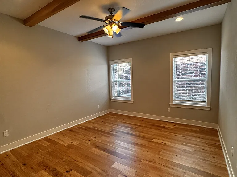 2375 Amherst Aly — Photo 24