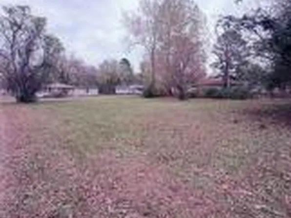 702 E 7th St, Russellville, AR 72801