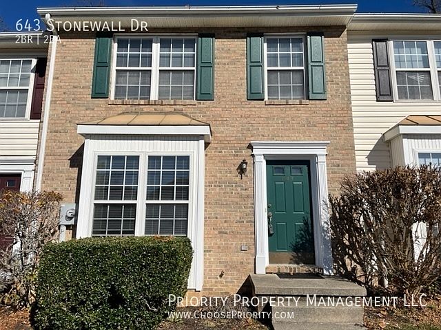 1st image of 643 Stonewall Dr
