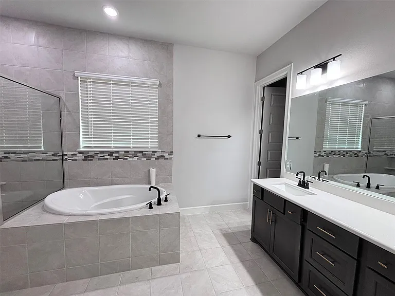 713 Coppell Ct — Photo 21