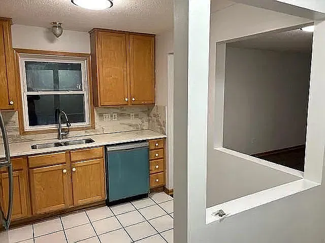 2 bed, 1104 sqft, $1,895 — Photo 2