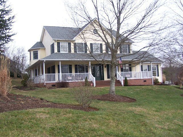 1st image of 828 Muirfield Cir