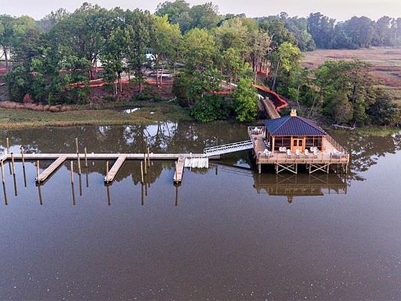 5th image of 230 Creek Front Ln