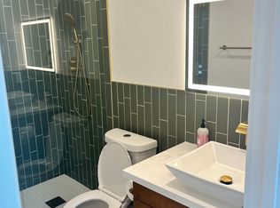 2762 Ridge View Dr #B, San Diego, CA 92105