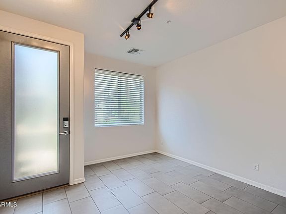 5th image of 2315 E Pinchot Avenue #129