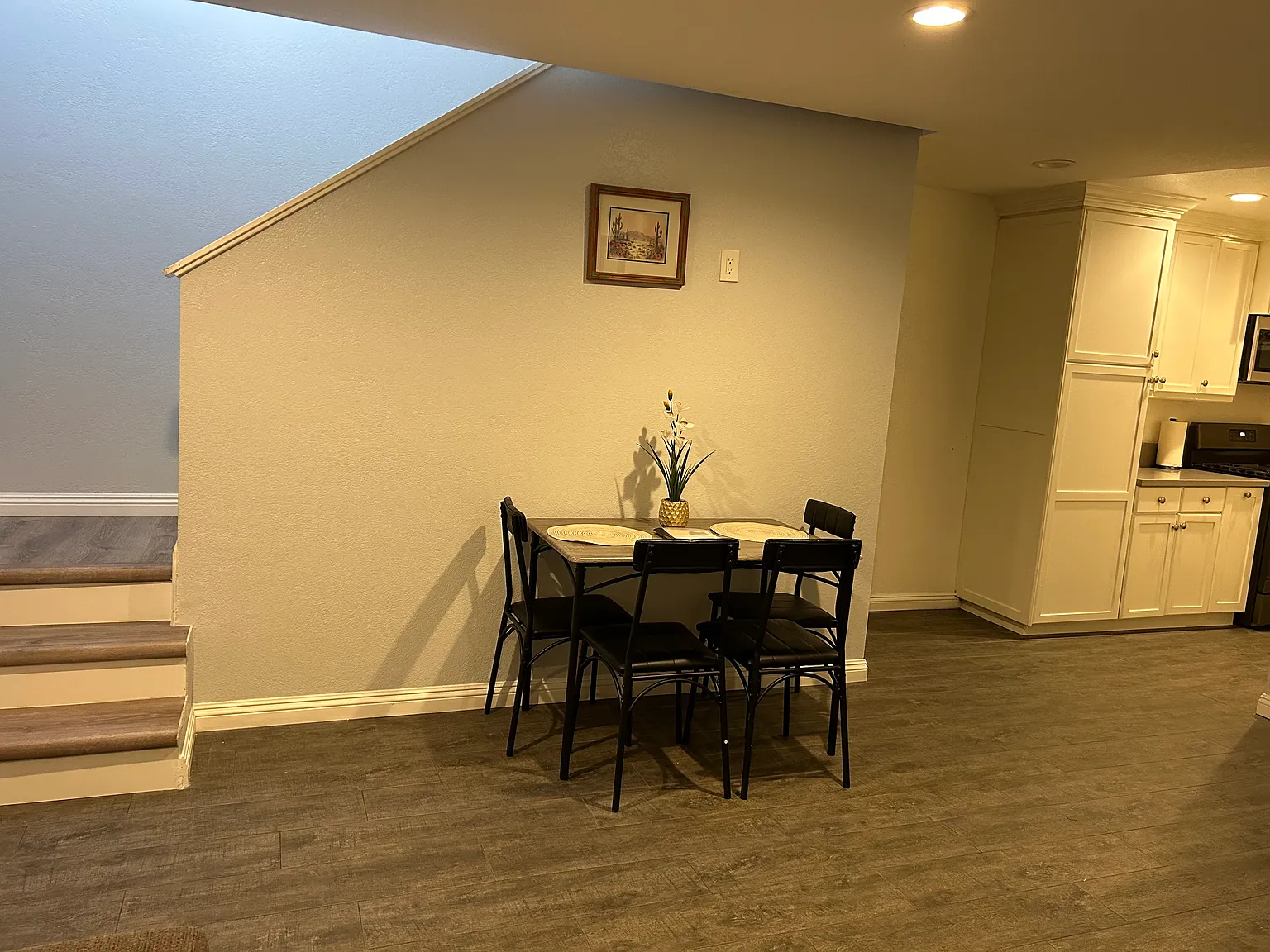 4 bed, 1059 sqft, $4,000 — Photo 2