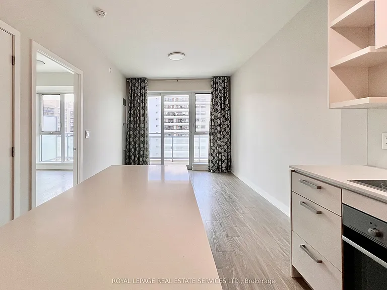 1830 Bloor St W #1117 — Photo 12